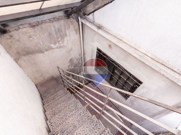 PH EN VENTA LANUS 3 HABITACIONES - OPORTUNIDAD