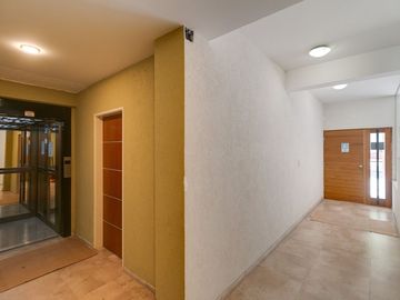 DEPARTAMENTO ALQUILER LA PLATA SEMIPISO A ESTRENAR