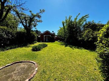 VENTA CASA 4 AMBIENTES PARQUE BELLA VISTA