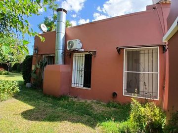 VENTA CASA 4 AMBIENTES PARQUE BELLA VISTA