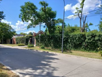 VENTA CASA 4 AMBIENTES PARQUE BELLA VISTA