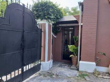 VENTA CASA 4 AMBIENTES PARQUE BELLA VISTA
