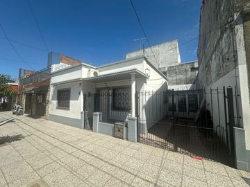 Venta Casa lote 10x15 - Zona Residencial/comercial