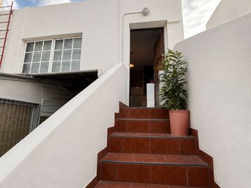 VENTA PH 3AMB CASEROS CENTRO