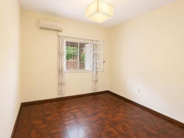 PH DE 3 AMBIENTES CON JARDIN Y TERRAZA PROPIOS
