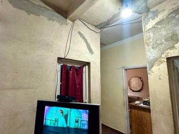 VENTA CASA 4 AMB + LOCAL SAN JOSÉ A REFACCIONAR