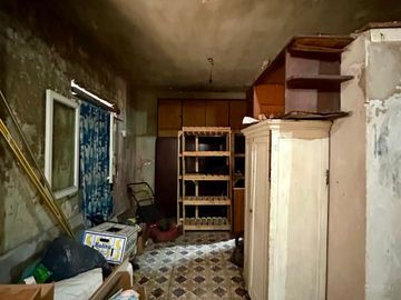 VENTA CASA 4 AMB + LOCAL SAN JOSÉ A REFACCIONAR