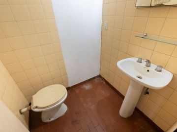 Venta de Casa 3 amb en HURLINGHAM con Cochera