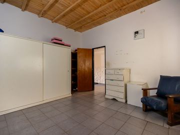 Venta de Casa 3 amb en HURLINGHAM con Cochera