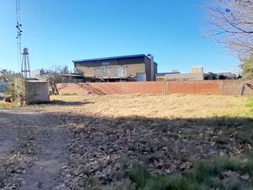 Terreno en Rucanelo y Alemán