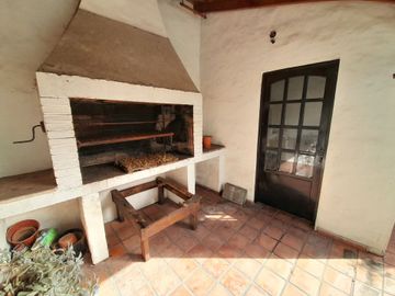Tríplex 4 Amb. Venta Beccar Jardín-Pileta-Parrilla