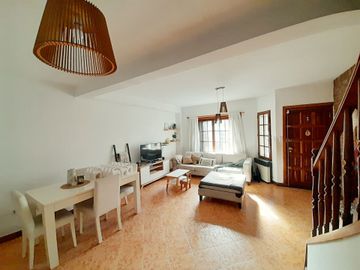 Tríplex 4 Amb. Venta Beccar Jardín-Pileta-Parrilla