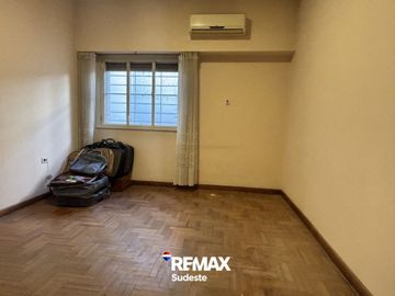 Venta Importante Casa Macro Centro