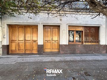 Venta Importante Casa Macro Centro