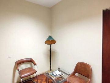 VENTA OFICINA LUMINOSA 25 M2 LAVALLE 1400