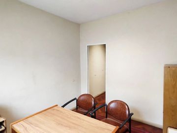 VENTA OFICINA LUMINOSA 25 M2 LAVALLE 1400