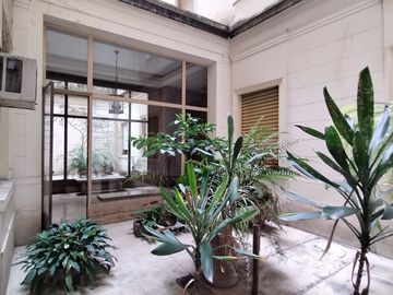 VENTA OFICINA LUMINOSA 25 M2 LAVALLE 1400