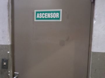 VENTA COCHERA - San Isidro - OPORTUNIDAD!!