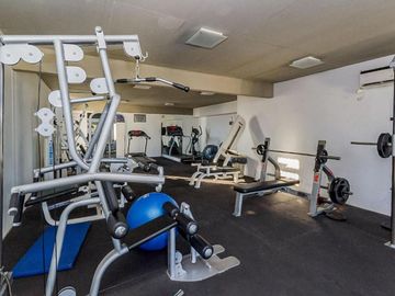 Venta 3 amb y dep Torre Awwa Olivos
