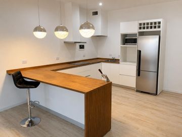 VENTA MONOAMBIENTE 63M2 APTO PROF. ACEPTA PERMUTA