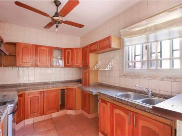 VENTA FLORES CASA LOTE PROPIO 4 AMB PATIO TERRAZA
