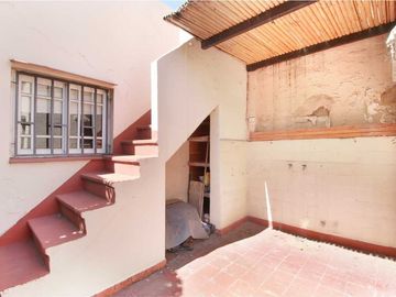 VENTA FLORES CASA LOTE PROPIO 4 AMB PATIO TERRAZA