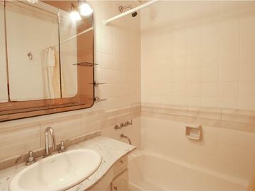 VENTA FLORES CASA LOTE PROPIO 4 AMB PATIO TERRAZA