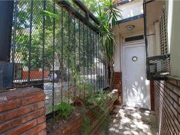 VENTA FLORES CASA LOTE PROPIO 4 AMB PATIO TERRAZA