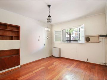 VENTA FLORES CASA LOTE PROPIO 4 AMB PATIO TERRAZA