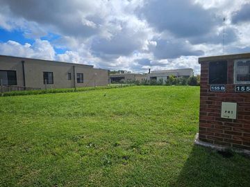 LOTE EN BARRIO PRIVADO SANTO TOMAS