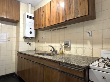 VENTA DPTO. 4 AMBIENTES EN FLORES! APTO CREDITO