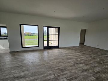 VENTA CASA 4 AMBIENTES BARRIO MONET LOS CARDALES