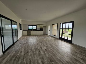 VENTA CASA 4 AMBIENTES BARRIO MONET LOS CARDALES