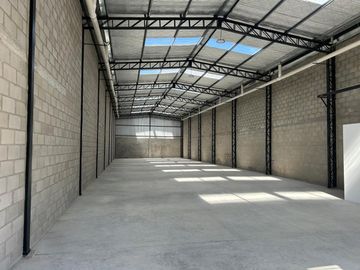 Alquiler de Galpon Ruta 8 Pilar