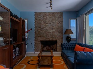 VENTA CASA DE 4 AMBIENTES. BARRIO SANTA CLARA