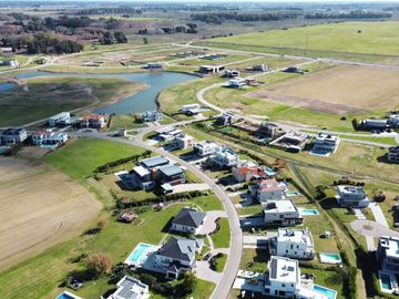 VENTA LOTE LA PROVIDENCIA D0BLE FONDO A LA LAGUNA