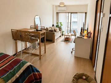 VENTA MONOAMBIENTE FLORES, FRENTE BALCON