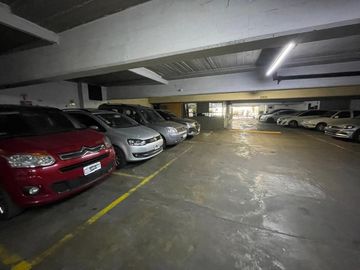 VENTA COCHERA EN BELGRANO PB CON BAJAS EXPENSAS
