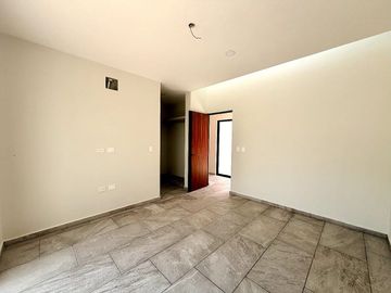 CASA EN VENTA DE UN SOLO NIVEL CON 500m2 DE TERRENO, 3 HAB Y ALBERCA