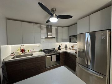 CASA EN VENTA EN CUMBRES - LOMAS QUETZALES