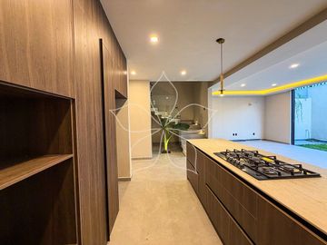 RESIDENCIA A ESTRENAR EN VENTA, LARISSA, SOLARES, ZAPOPAN, JAL.