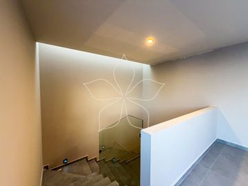 RESIDENCIA A ESTRENAR EN VENTA, LARISSA, SOLARES, ZAPOPAN, JAL.