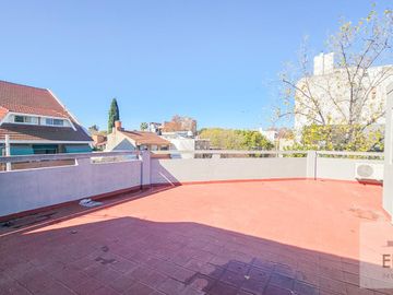 Casa 4 Amb. | 3 Dorm. (1 en Suite) | Terraza | Cochera | A 2 Cuadras de Parque Saavedra