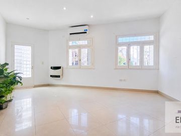 Casa 4 Amb. | 3 Dorm. (1 en Suite) | Terraza | Cochera | A 2 Cuadras de Parque Saavedra