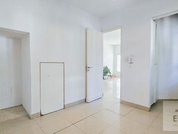 Casa 4 Amb. | 3 Dorm. (1 en Suite) | Terraza | Cochera | A 2 Cuadras de Parque Saavedra