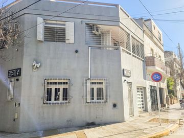 Casa 4 Amb. | 3 Dorm. (1 en Suite) | Terraza | Cochera | A 2 Cuadras de Parque Saavedra