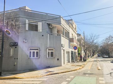 Casa 4 Amb. | 3 Dorm. (1 en Suite) | Terraza | Cochera | A 2 Cuadras de Parque Saavedra