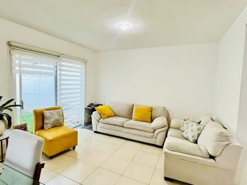 🏡 Casa en renta semiamueblada Querétaro