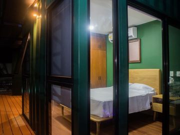 ¡Vive el futuro hoy! Renta de Espectacular Casa Contenedor en Dzityá