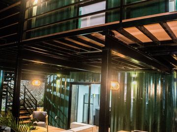 ¡Vive el futuro hoy! Renta de Espectacular Casa Contenedor en Dzityá